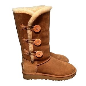 Ugg Bailey Button Triplett II Boots Size 5